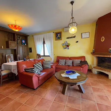 Fuente Del Alamo Holiday home *
