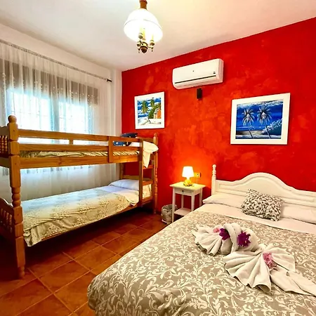 Fuente Del Alamo Holiday home *